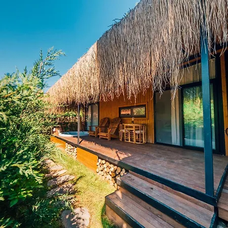 Resort Feronia Masukiye