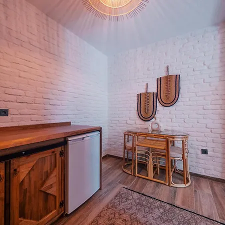 Feronia ديربنت