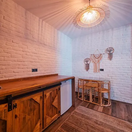 Feronia Θέρετρο Masukiye