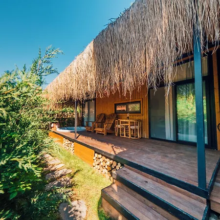 Feronia Θέρετρο Masukiye